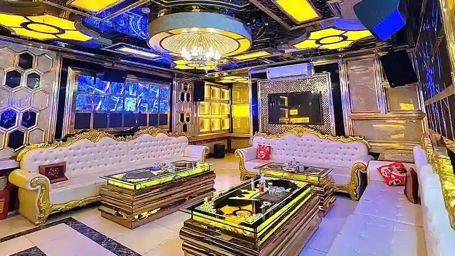 峴港 New World KTV 封面圖片